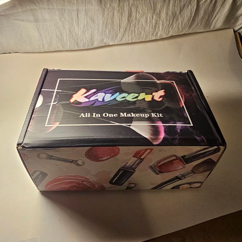 Kavcent All In One Makeup Kit - 91 piece set with eyeshadow, lipstick, concealer